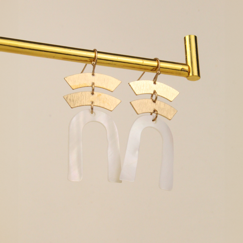 Pendientes Largos Nacar y Resina