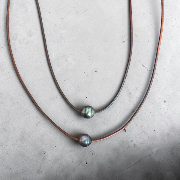 Black Pearl Necklace