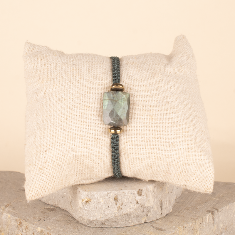 Brazalete piedras varias